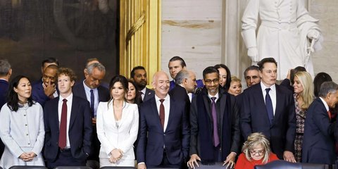 Οι τεχνολογικές εταιρείες δεν χρειάζονται πραξικοπήματα ή μυστικές επιχειρήσεις για να διαμορφώσουν πολιτικές εξελίξεις· τους αρκεί ένας αλγόριθμος, μια πλατφόρμα ή η πρόσβαση σε δεδομένα / GETTY