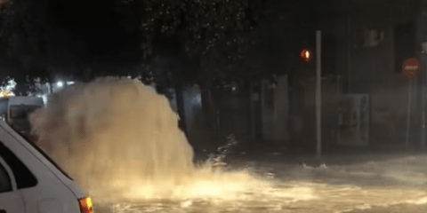 Συντριβάνια νερού στην Καλλιθέα