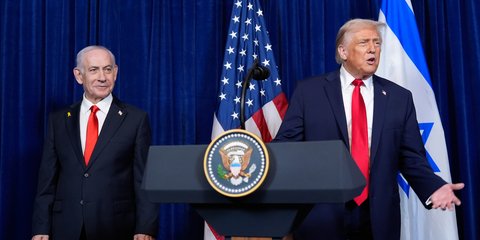 Ντόναλντ Τραμπ και Μπέντζαμιν Νετανιάχου στις κοινές δηλώσεις μετά την συνάντηση στο Μαρ-α-Λάγκο