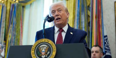 Ο Ντόναλντ Τραμπ στο Οβάλ Γραφείο την Τρίτη 16 Δεκεμβρίου 2025