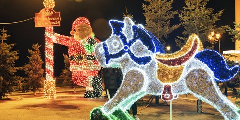 Χριστουγεννιάτικος στολισμός στη Θεσσαλονίκη