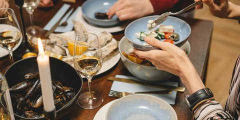 Γεύμα με φίλους 