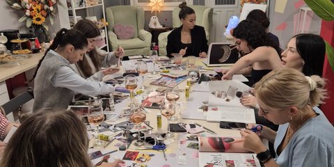 Hearts and Crafts Studio 