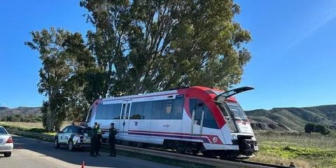 Τρένο συγκρούστηκε με γερανό στην Ισπανία