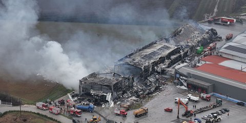 Το εργοστάσιο της Βιολάντα στα Τρίκαλα που καταστράφηκε
