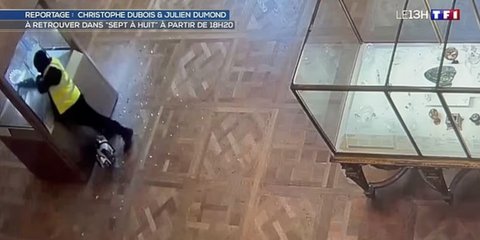 Βίντεο από κάμερα ασφαλείας δείχνει την «κλοπή του αιώνα» στο Λούβρο