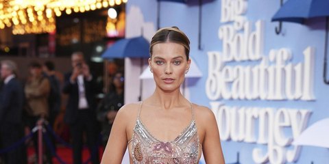 Μάργκοτ Ρόμπι στο κόκκινο χαλί 