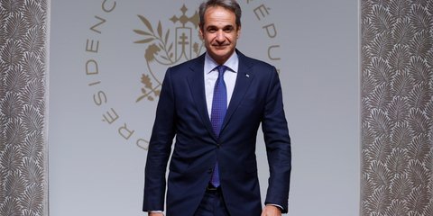 Ο Κυριάκος Μητσοτάκης στο Παρίσι για τη συνάντηση της «Συμμαχίας των Προθύμων» για την Ουκρανία