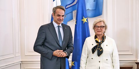 O πρωθυπουργός με τη Γαλλίδα υπουργό Αμυνας