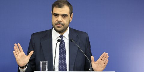 Ο Παύλος Μαρινάκης στην ενημέρωση συντακτών