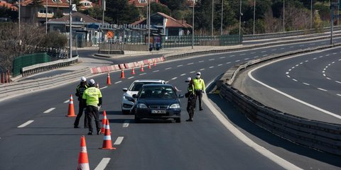 Τροχονομικό μπλόκο από Τούρκους Αστυνομικούς 