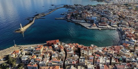 Πανοραμική άποψη από το παλιό λιμάνι των Χανίων 