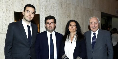 Jean-Victor Meyers, Nicolas Meyers, Francoise Bettencourt Meyers και ο Jean-Pierre Meyers το 2019 / Bertrand Rindoff Petroff/Getty Images for Foundation L’Oreal via BI