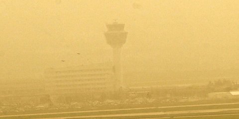 Αφρικανική σκόνη έχει καλύψει το αεροδρόμιο Ελ. Βενιζέλος στα Σπάτα