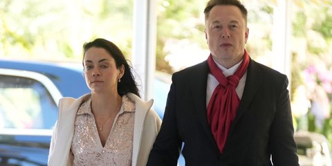 Έλον Μασκ και Σιβόν Ζίλις στο Μαρ-α-Λάγκο