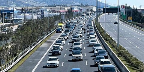 Κίνηση οχημάτων στην Εθνική Οδό 