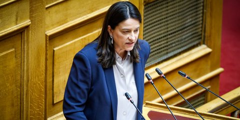 Η υπουργός Εργασίας και Κοινωνικής Ασφάλισης, Νίκη Κεραμέως