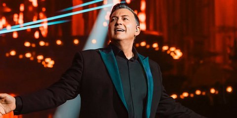 Ο τραγουδιστής Νίκος Μακρόπουλος