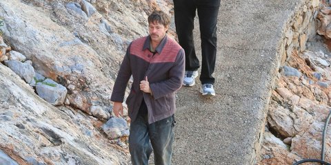 Ο Μπραντ Πιτ στα γυρίσματα της ταινίας The Riders στην Ύδρα
