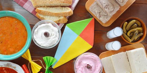 σαρακοστιανα ουζο