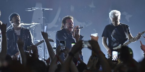 Οι U2 σε συναυλία τους στη Νέα Υόρκη το 2018