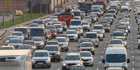 Κίνηση οχημάτων σε ευρωπαϊκό δρόμο