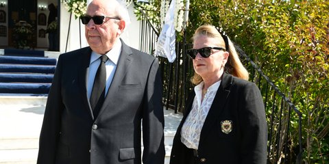 Οι συγγενείς του Γιώργου Μαρίνου στην κηδεία του