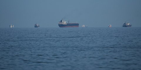 Στενά το Ορμούζ, Ιράν, Ινδία, 