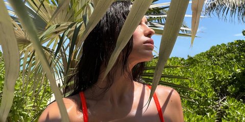 Ιρίνα Σάικ με μαγιό 