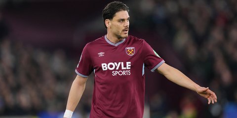 Ο Ντίνος Μαυροπάνος