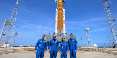 To πλήρωμα της αποστολής Artemis II της NASA στη Σελήνη