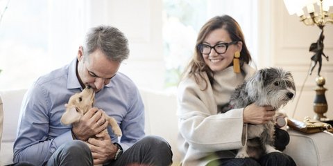 Συνάντηση με επαναπατρισθέντα κατοικίδια και ιδιoκτήτες από Μέση Ανατολή