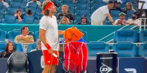 Τα παράπονα του Στέφανου Τσιτσιπά στον διαιτητή