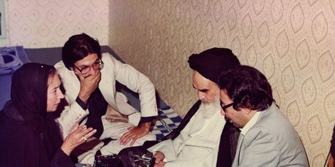 Η Οριάνα Φαλάτσι στη συνέντευξή της με τον Χομεϊνί