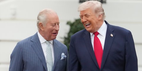 O βασιλιάς Κάρολος με τον Ντόναλντ Τραμπ