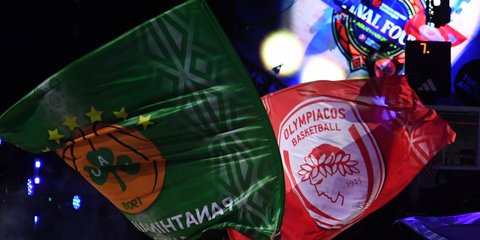 Οι σημαίες του Παναθηναϊκού AKTOR και του Ολυμπιακού ανεμίζουν