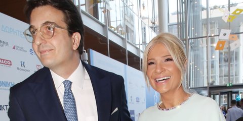 Ο Αλέξανδρος Αθανασιάδης μαζί με τη Φαίη Σκορδά σε εκδήλωση του «Make A Wish» στο Κέντρο Πολιτισμού Ιδρύματος Σταύρος Νιάρχος 