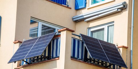 ΦωτοβολταΪκά σε μπαλκόνι