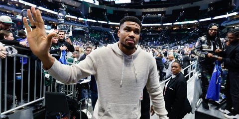 O Γιάννης Αντετοκούνμπο