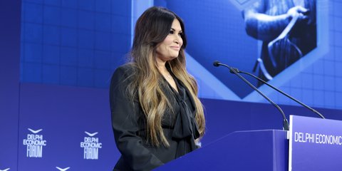 Η Αμερικανίδα πρέσβης στην Ελλάδα, Κίμπερλι Γκίλφοϊλ στο Οικονομικό Φόρουμ των Δελφών