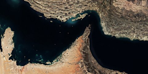Δορυφορική εικόνα των Στενών του Ορμούζ