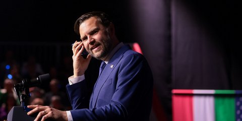  Τζέι Ντι Βανς 