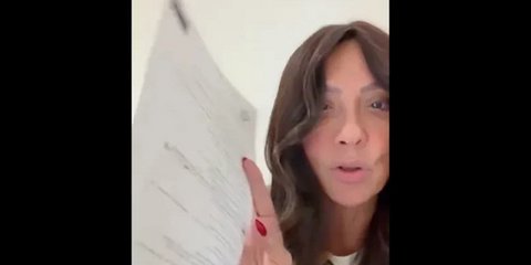 Ισίν Καρατζά: Απαγόρευση εισόδου στην Ελλάδα