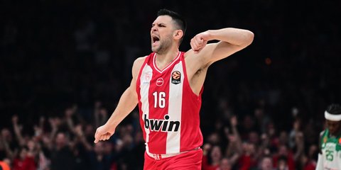 Ο Κώστας Παπανικολάου και οι 800 συμμετοχές του με τον Ολυμπιακό