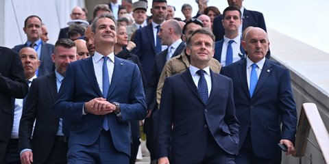 Μητσοτάκης και Μακρόν στο Ίδρυμα Σταύρος Νιάρχος