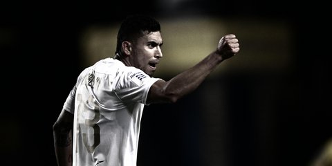 Ο Πινέδα πανηγυρίζει με την φανέλα της ΑΕΚ / Φωτογραφία: Αντώνης Νικολόπουλος / Eurokinissi