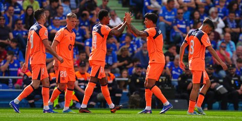 Oι παίκτες της Μπαρτσελόνα πανηγυρίζουν στην έδρα της Χετάφε