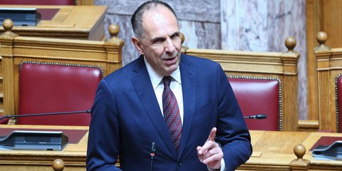 Ο υπουργός Εξωτερικών, Γιώργος Γεραπετρίτης, στη Βουλή