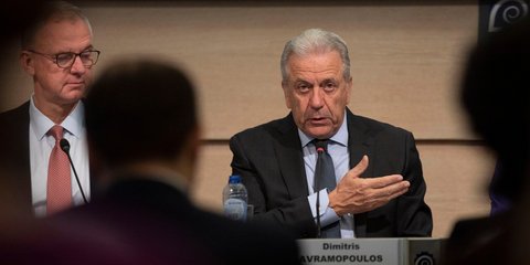 Ο Δημήτρης Αβραμόπουλος στο ευρωκοινοβούλιο 