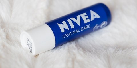 Nivea lip balm/Φωτογραφία Shutterstock 